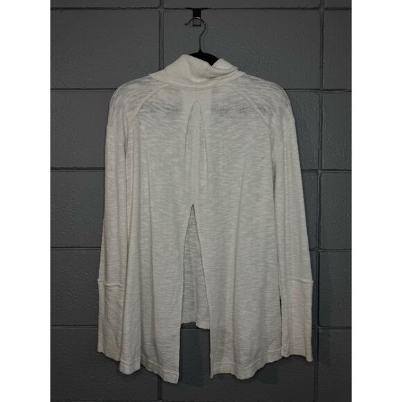 Women's Free People Bohemian Split Back Turtleneck in Ivory Size M Quiet Luxury - Picture 4 of 5